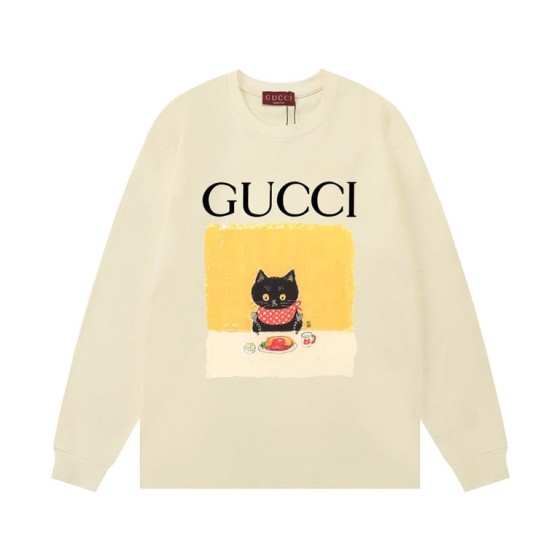 Gucci's affordable luxury long-sleeved T-shirt with a painted cat logo.